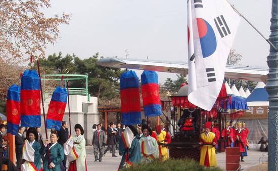 在韩国自由旅行的签证条件是什么？